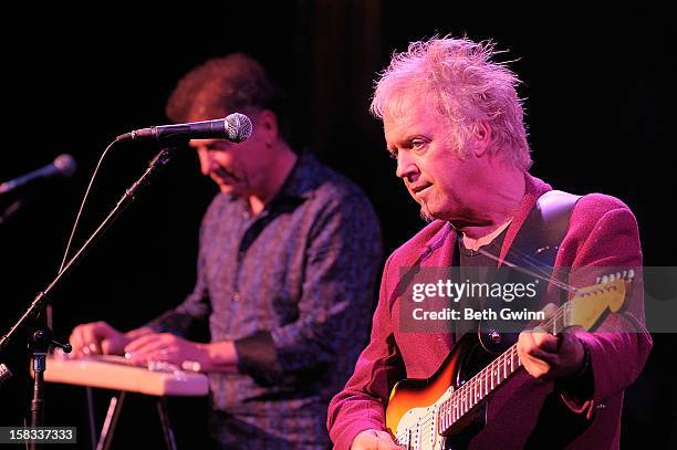 Jimmy Stratton 143 String Fever Stock Photos, High-Res Pictures, and Images - Getty Images