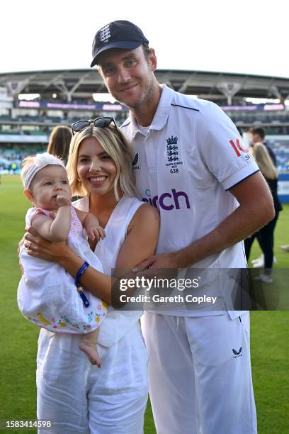 Stuart Broad of England with partner Mollie King and their daughter Annabella following Day Five of the LV= Insurance Ashes 5th Test Match between...