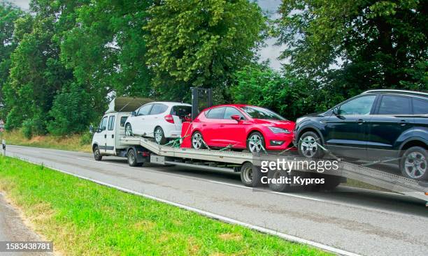 vehicle transporter truck - transporter stock pictures, royalty-free photos & images