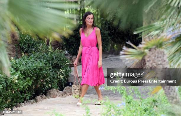 Queen Letizia during her visit to the Alfabia Gardens, on July 31 in Bunyola .