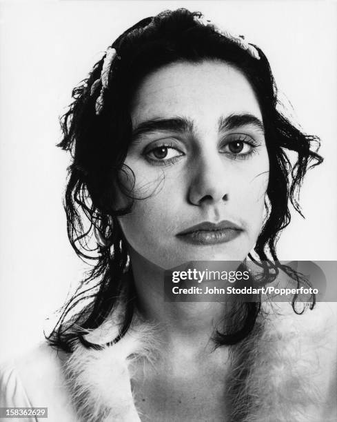 English singer, songwriter and musician PJ Harvey, 1994.