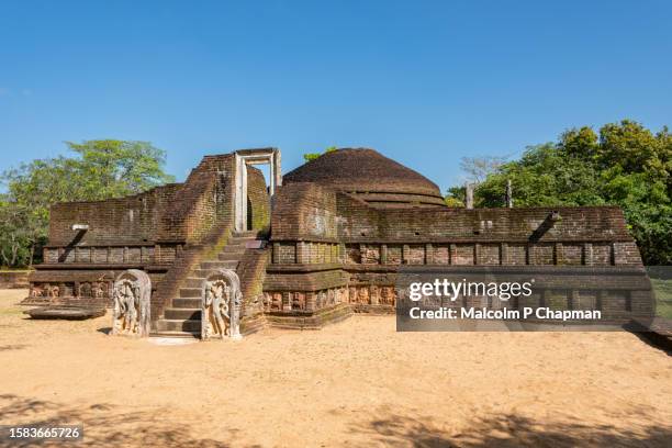 menik vehera aramaic complex, 8th century, part of the sacred city of polonnaruwa, sri lanka - buddha sri lanka stock pictures, royalty-free photos & images