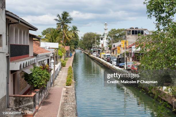 hamilton canal (dutch era), leading to colombo - negombo, sri lanka - negombo stockfoto's en -beelden