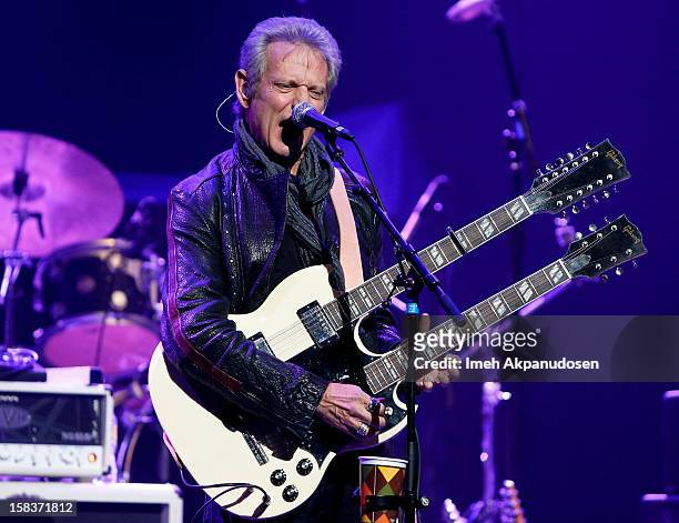 Musician Don Felder of the Eagles performs with the KLOS All Star Band at the 95.5 KLOS Christmas Show held at Nokia Theatre L.A. Live on December...