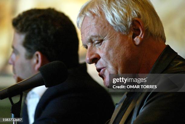 British actor Anthony Hopkins and director Brett Ratner respondto questions during a press conference in Mexico City,17 October 2002, as they...