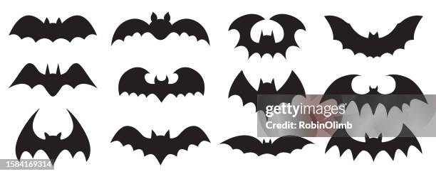 illustrazioni stock, clip art, cartoni animati e icone di tendenza di vampiro sconfigge silhouettes - succhiare il sangue