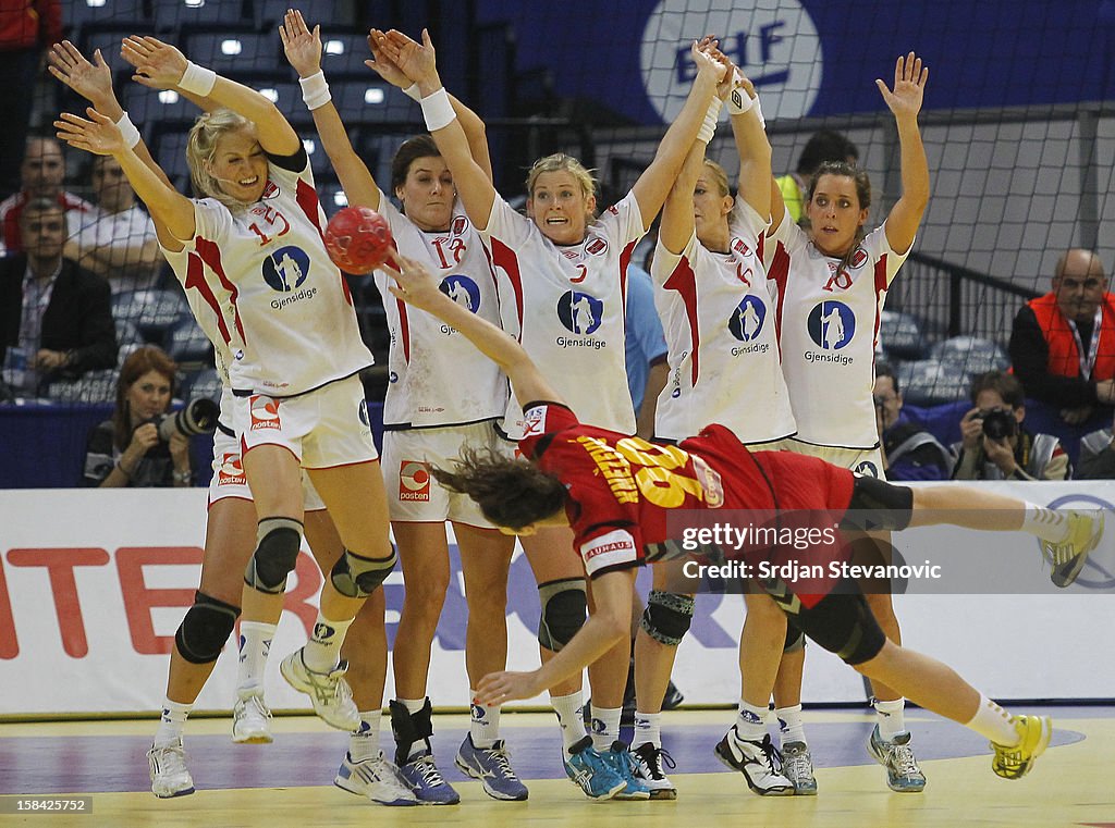 2012 EHF European Women's Handball Championship gold medal match - Norway v Montenegro