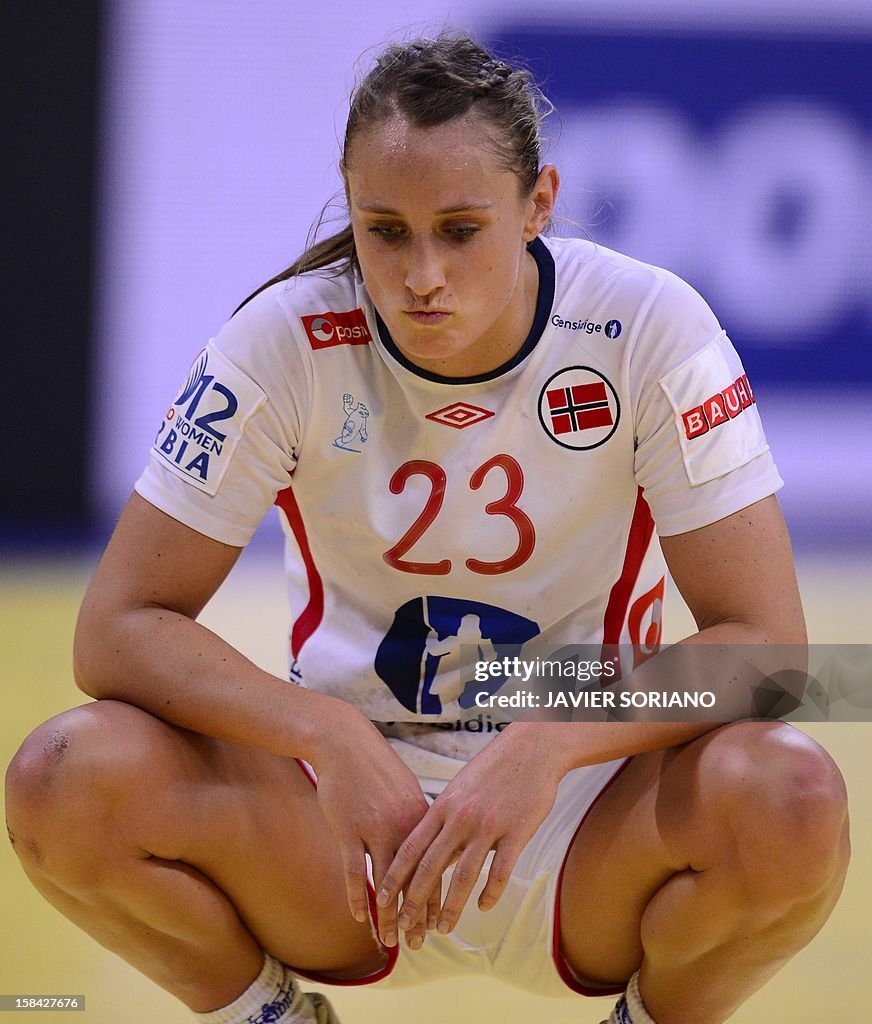 HANDBALL-EURO-2012-WOMEN-NOR-MNE