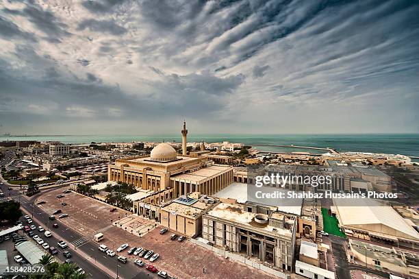 masjid alkabeer the biggest masjid in kuwait hdr - kuwait mosque stock pictures, royalty-free photos & images
