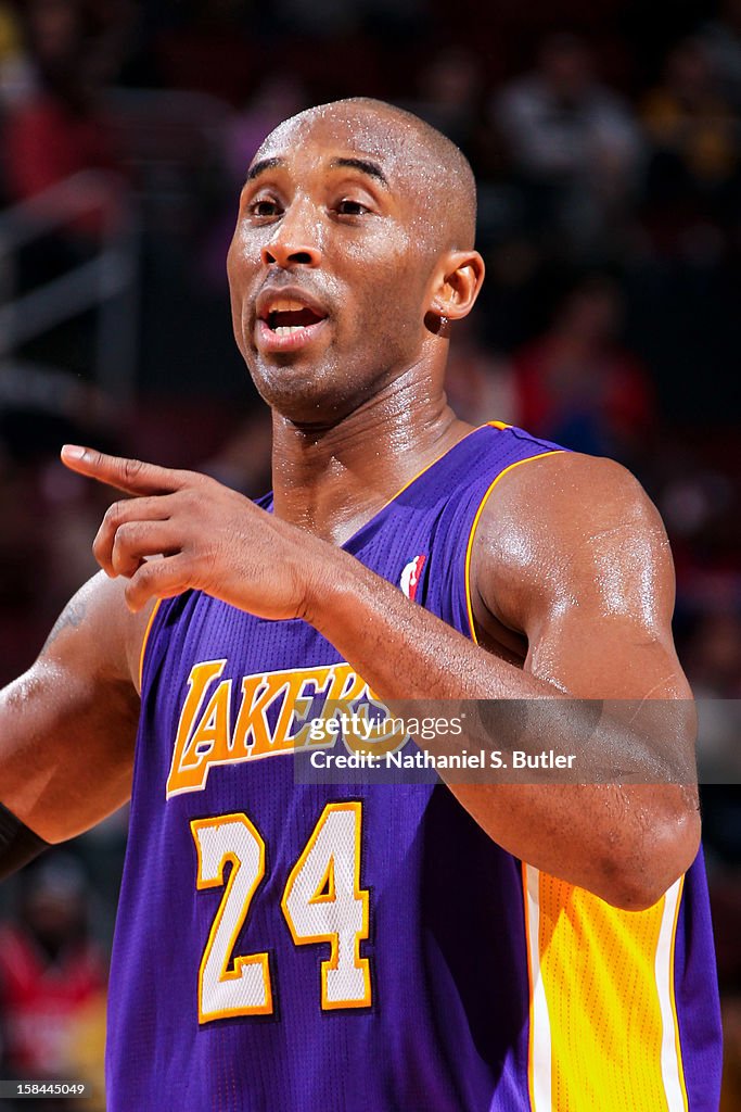 Los Angeles Lakers v Philadelphia 76ers