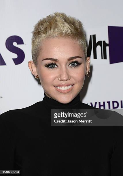Singer Miley Cyrus arrives at 'VH1 Divas' 2012 held at The Shrine Auditorium on December 16, 2012 in Los Angeles, California.