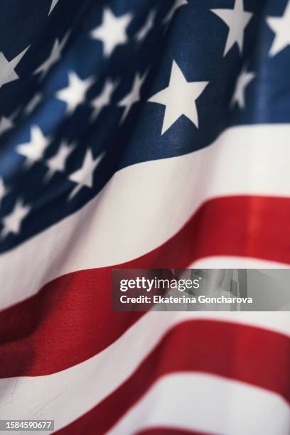 close up of a stars and stripes usa flag - bandeira dos estados unidos da américa imagens e fotografias de stock