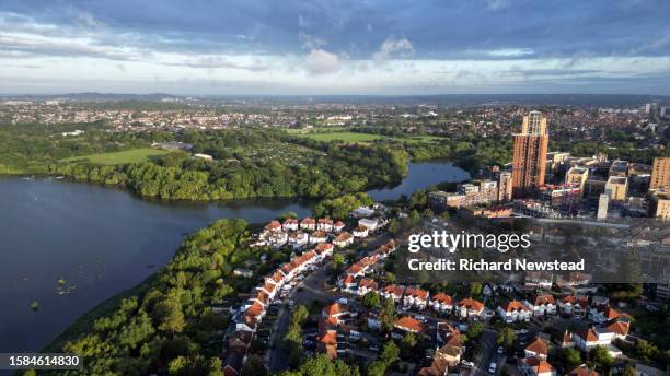 welsh harp housing - reservior stock pictures, royalty-free photos & images