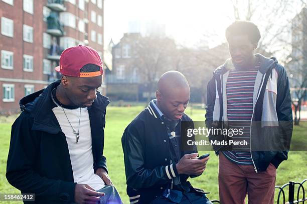 urban shoot, east london - council estate uk stock pictures, royalty-free photos & images