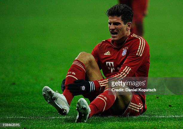 Mario Gomez of Muenchen reacts during the Bundesliga match between FC Bayern Muenchen and VfL Borussia Moenchengladbach at Allianz Arena on December...