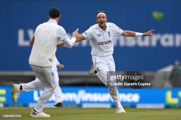 Stuart Broad of England celebrates the wicket of Todd Murphy of Australia during Day Five of the LV= Insurance Ashes 5th Test Match between England...
