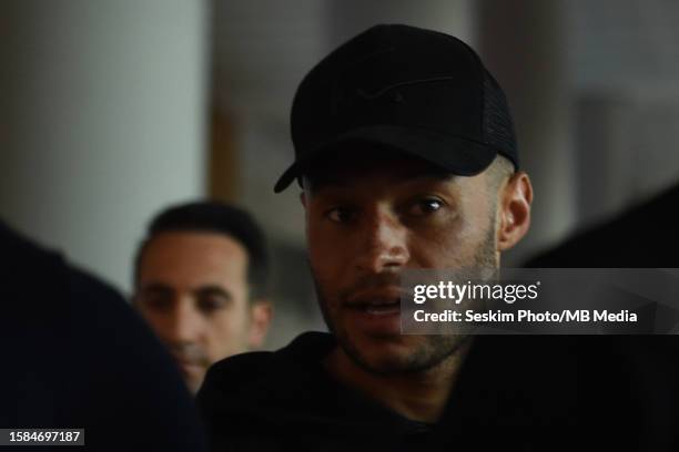 Besiktas sign ex-Liverpool midfielder Alex Oxlade-Chamberlain