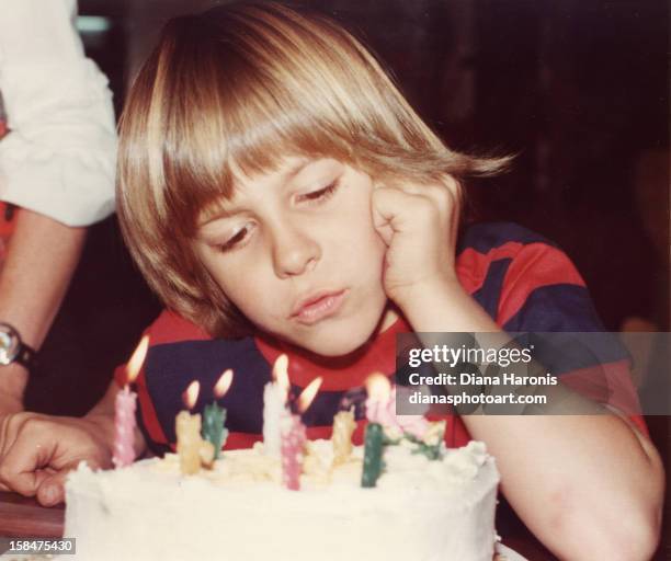 little boy's birthday - happy birthday vintage fotografías e imágenes de stock