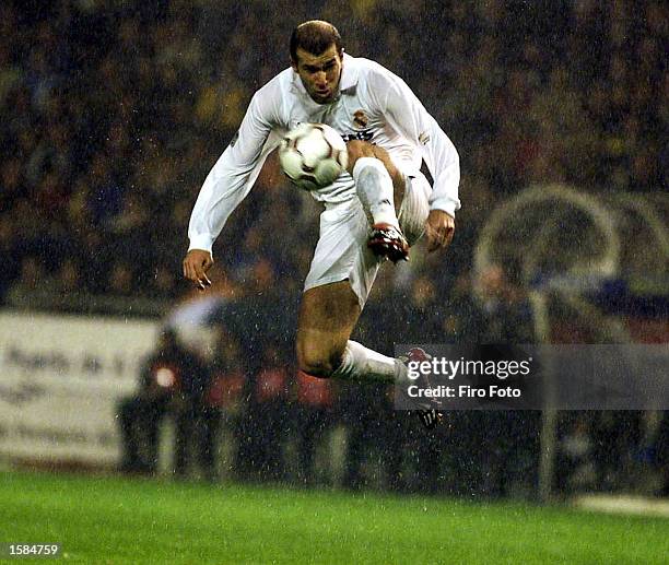 Zinedine Zidane of Madrid controls the ball during the Deportivo La Coruna v Real Madrid Primera Liga match played at the Riazor Stadium, La Coruna,...