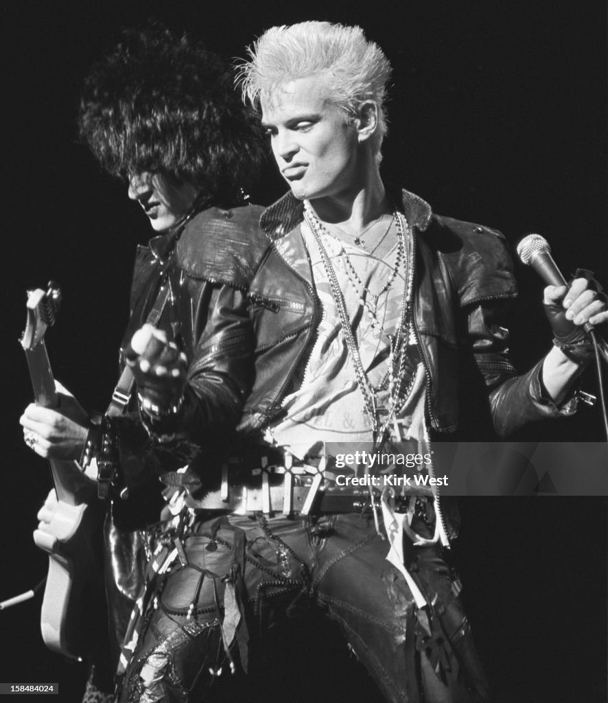 Billy Idol Performs