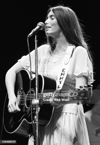 Emmy Lou Harris performs at Holiday Star, Chicago, Illinois, July 6, 1980.