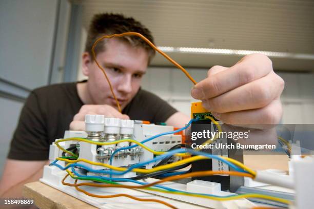 Apprenticeship as electrician machines mechanic in the Butzweilerhof education center of chamber of commerce Cologne on December 10, 2012 in Cologne,...
