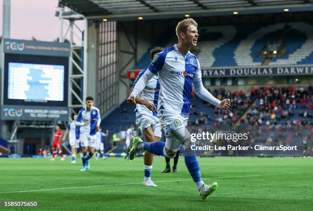 1 134 Garrett Lee Photos High Res Pictures Getty Images jake-garrett-30-of-blackburn-rovers-stock-photo-alamy