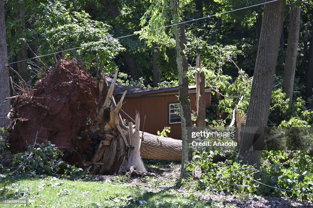 2 killed, over 400,000 people without power as severe storm hits eastern US