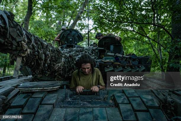 Ukrainian soldiers prepare their tank before going to the frontline as Ukrainian Army conduct operation to target trenches of Russian forces through...