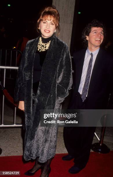 Actress Kate Nelligan attends the premiere of "Prince of Tides" on December 11, 1991 at the Cineplex Odeon Cinema in Century City, California.