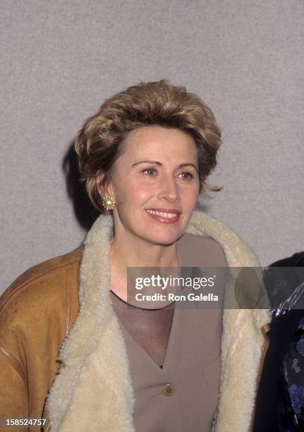 Actress Kate Nelligan attends the premiere of "Muriel's Wedding" on March 8, 1995 at Eastside Playhouse in New York City.