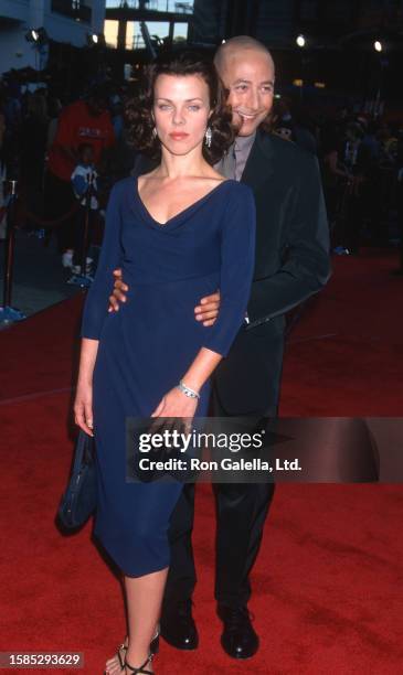 American actors Debi Mazar and Paul Reubens attend the world premiere of 'Mystery Men' at the Cineplex Odeon Cinema, Universal City, California, July...