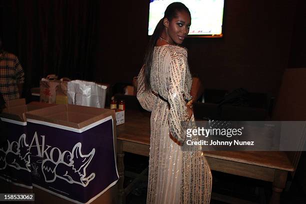 Jessica White attends "Cans For Cocktails" on December 17, 2012 in New York City.
