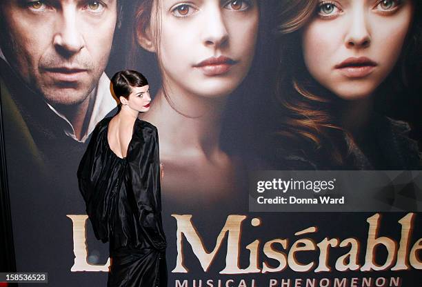 Anne Hathaway attends the world premiere of "Les Miserables" at Ziegfeld Theatre on December 10, 2012 in New York City.