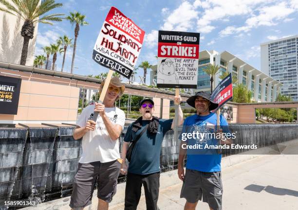 Filmmaker Jay Roach, actor Seth Green and writer Jorge Ramirez-Martinez join members and supporters of SAG-AFTRA and WGA on the picket line at Fox...