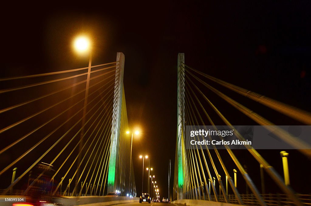 Newton Navarro Bridge, in Natal-Brazil, at night