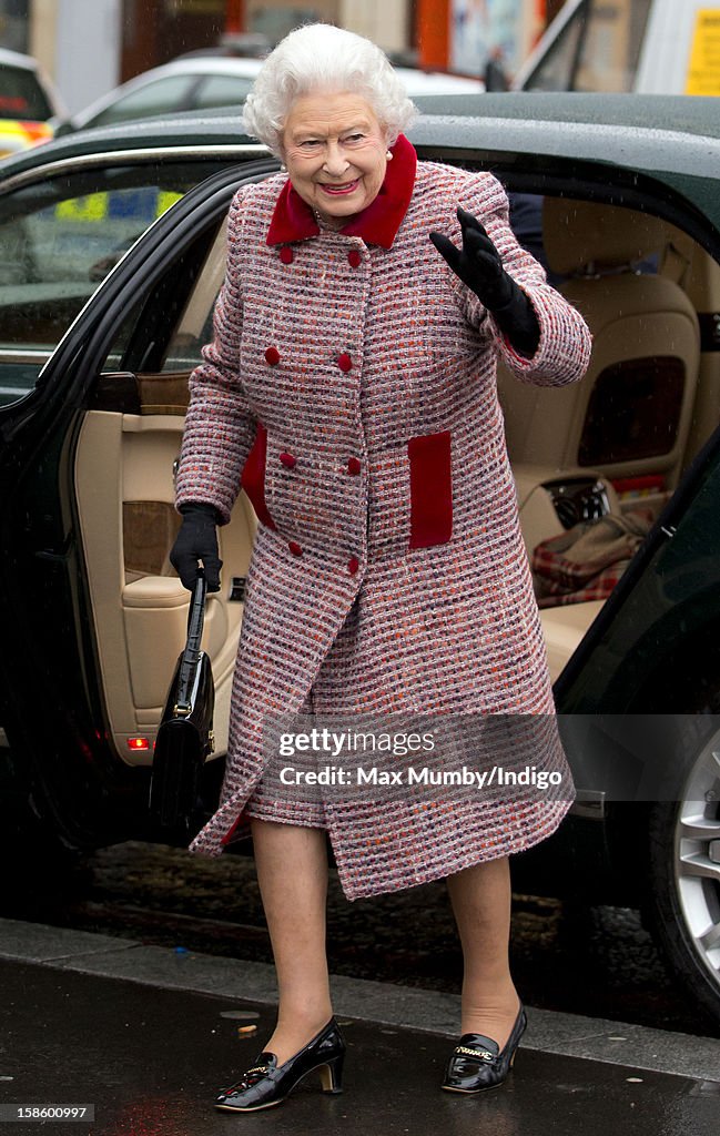 Queen Elizabeth II Arrives At King's Cross To Travel To King's Lynn For Christmas At Sandringham