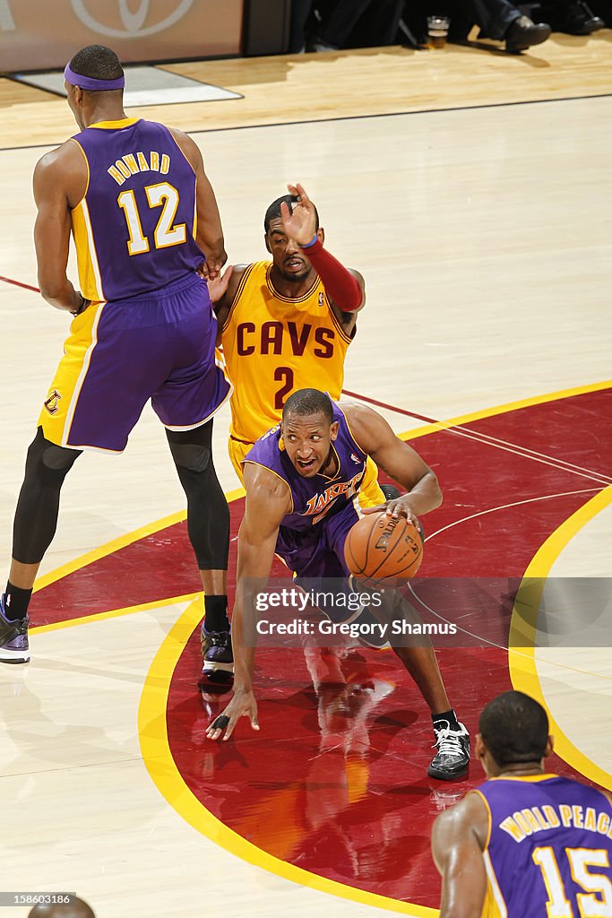 Los Angeles Lakers v Cleveland Cavaliers