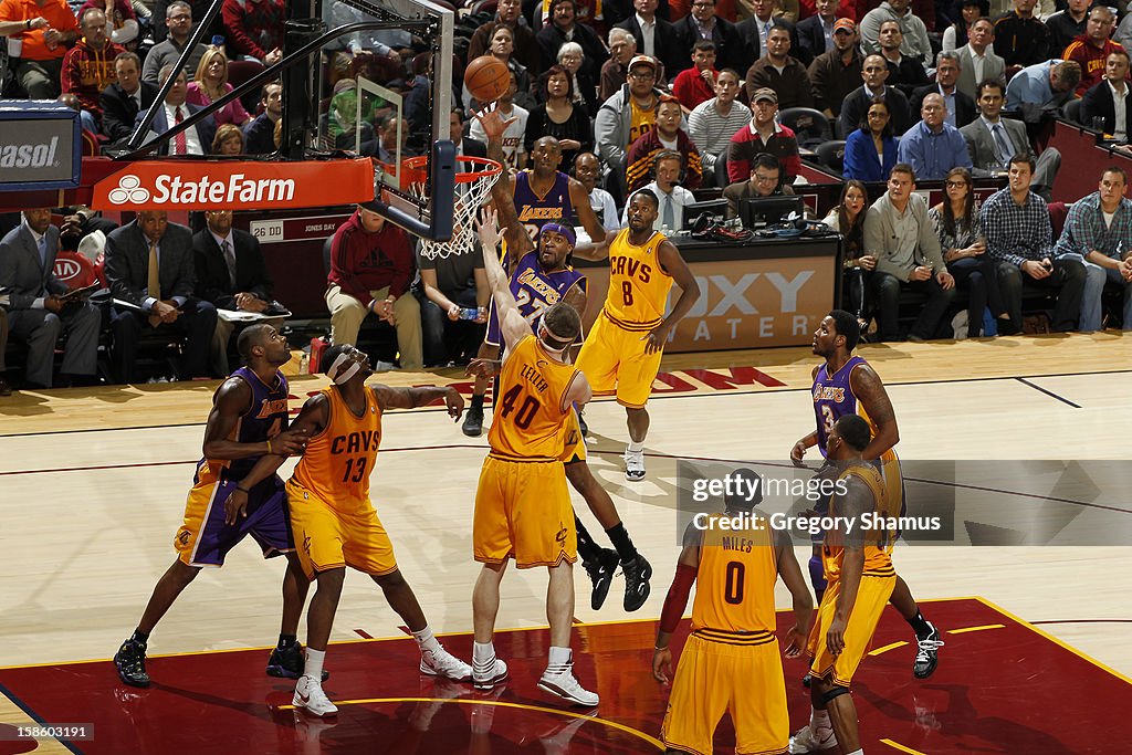 Los Angeles Lakers v Cleveland Cavaliers