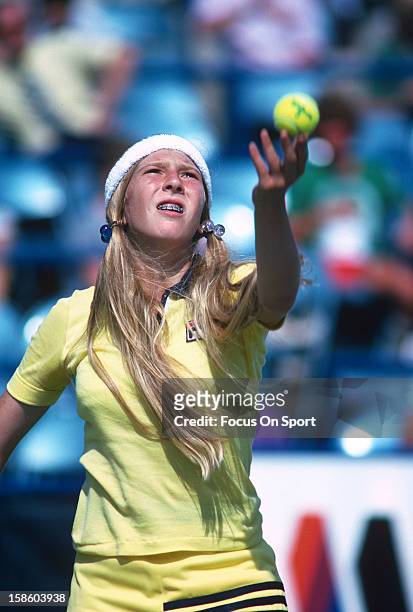 Andrea Jaeger of USA serves the ball during the Women's 1980 US Open Tennis Championships circa 1980 at the USTA Tennis Center in the Queens borough...