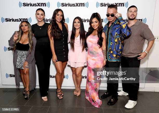 Nicole "Snooki" Polizzi, Jenni "JWoww" Farley, Sammi Giancola, Deena Nicole Cortese, Angelina Pivarnick, Mike "The Situation" Sorrentino and Vinny...