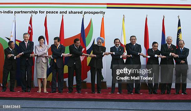 From left - Vice President of Philippines Jejomar Binay, Singapore Prime Minister Lee Hsien Loong, Prime Minister of Thailand Yingluck Shinawatra,...