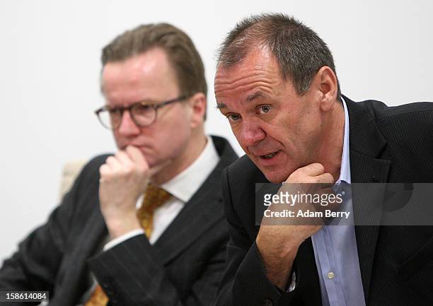 Ulrich Ende, dapd news agency investor and former head of NTV television network , and Insolvency lawyer Christian Koehler-Ma attend a news...