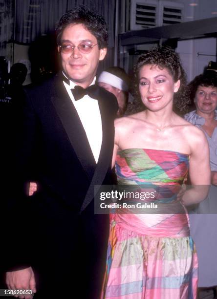 Actor Raul Julia and wife Merel Poloway attend the "Tempest" New York City Premiere on August 8, 1982 at Loews Tower East in New York City.
