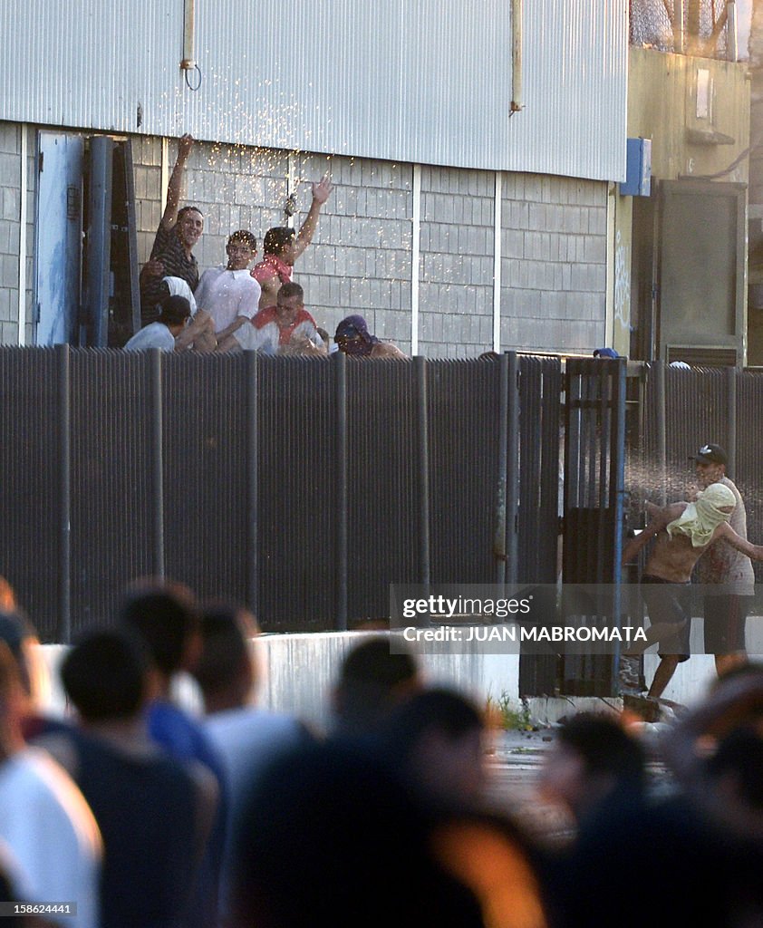 ARGENTINA-SUPERMARKET-LOOTING