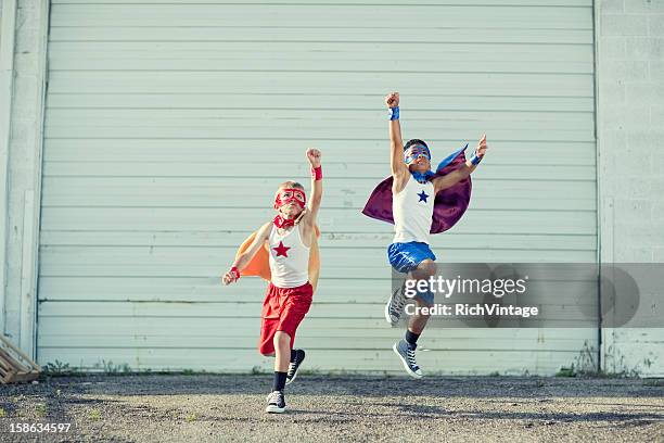 superhero take off - zwarte mantel stockfoto's en -beelden