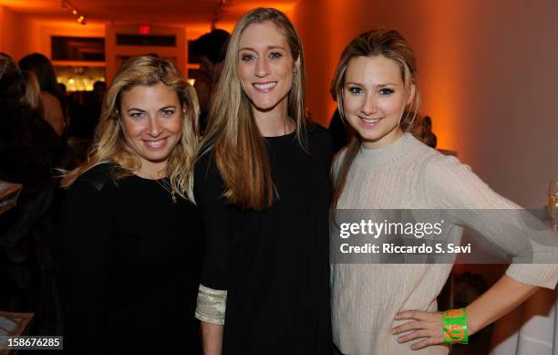 Elizabeth Jacoby, Summer Woodson Berg and Kristin Dittmar attend Angie Stewart, Carolyn Powers, Mona Look-Mazza And Richard Edwards host an exclusive...