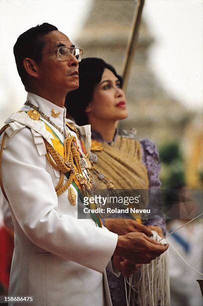 The King Bumiphol and Queen Sirikit of Thailand .