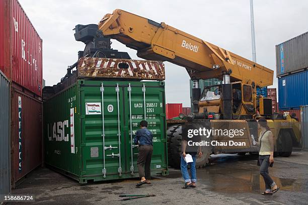 Police Container Terminal 263 Vietnam International Container Terminal Stock Photos, High-Res ...
