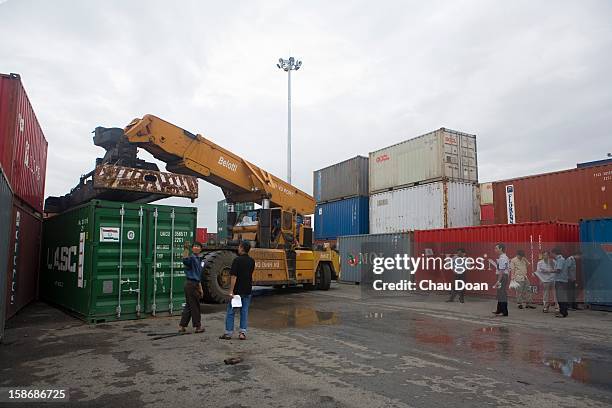 Police Container Terminal 263 Vietnam International Container Terminal Stock Photos, High-Res ...